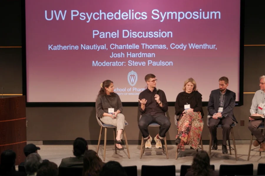 Steve Paulson and panelists converse together